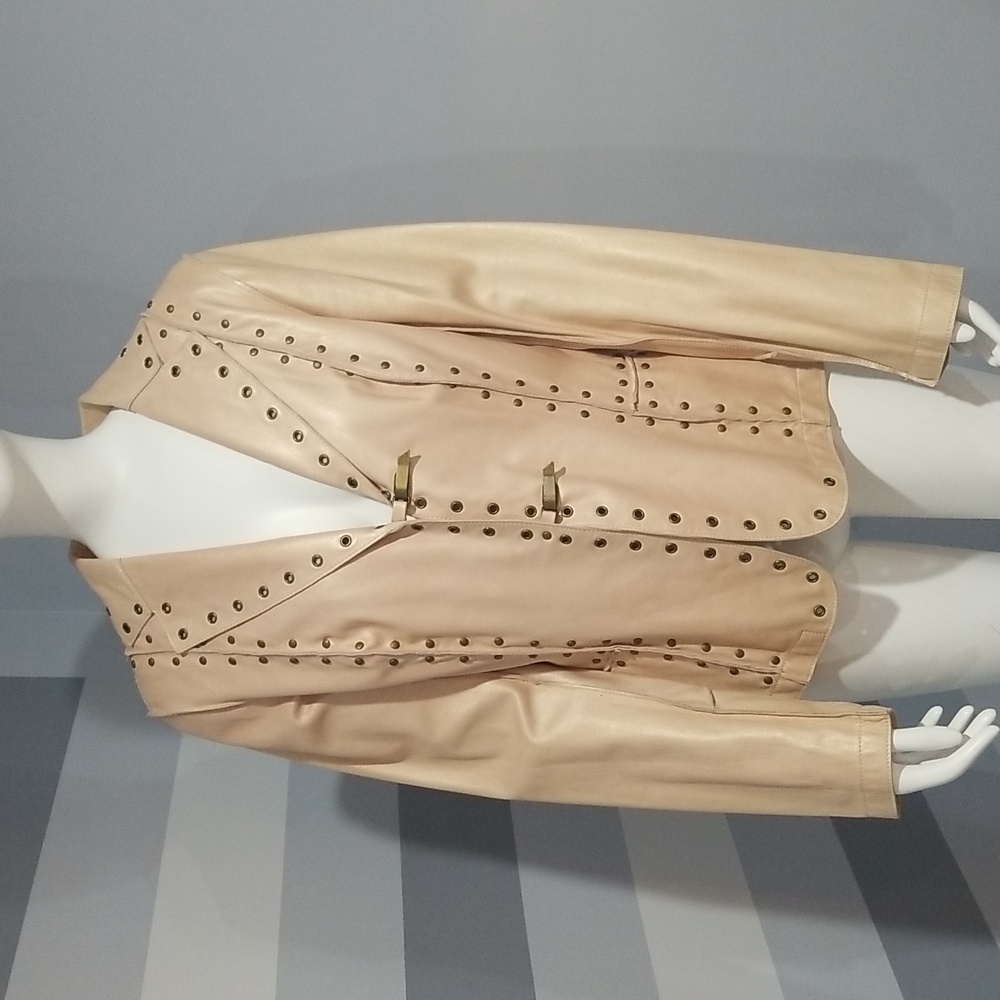 Carlisle line,  Per se leather jacket,  no pockets